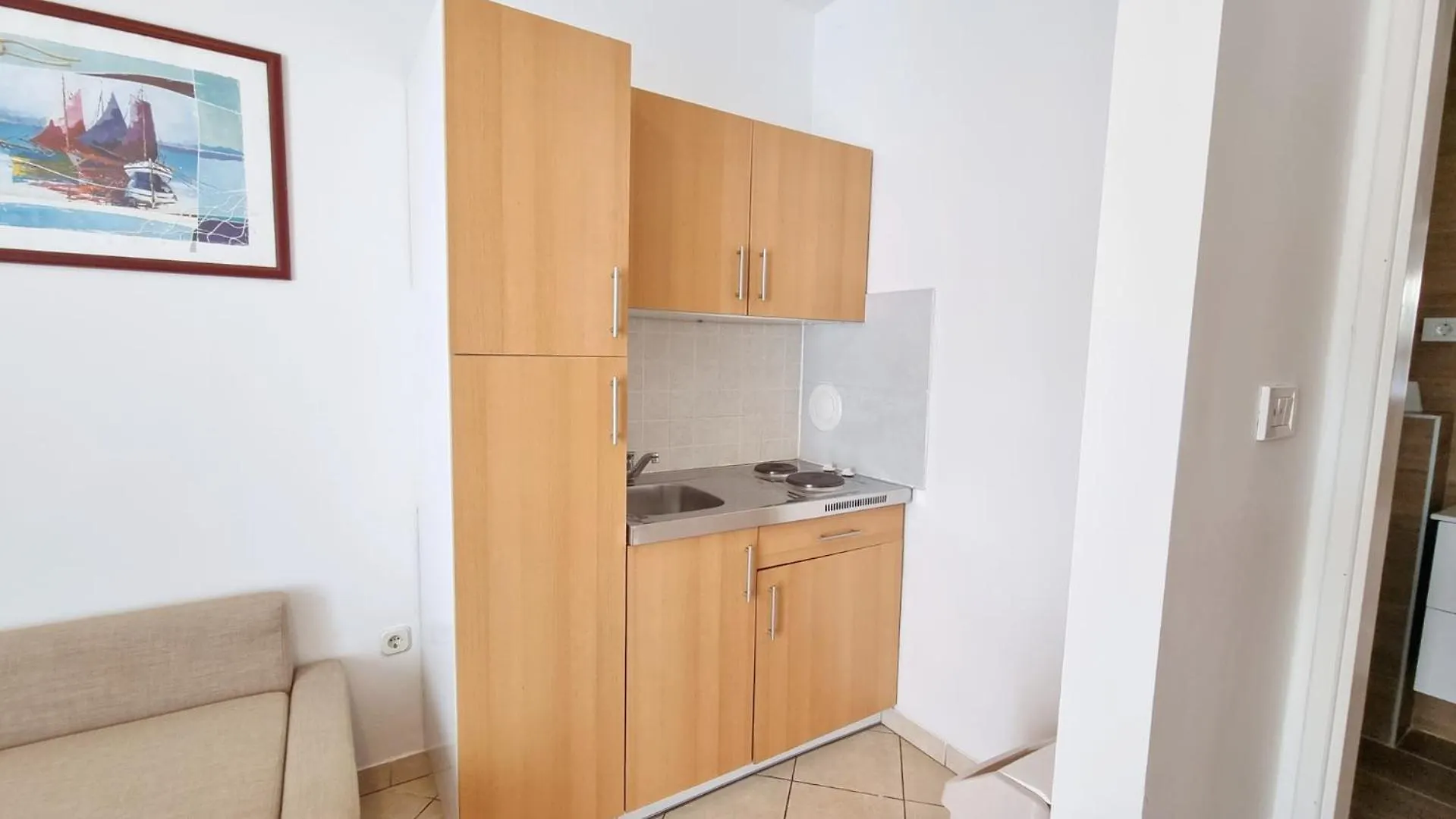 Guest house Apartments Lovincic Baska  Croatia